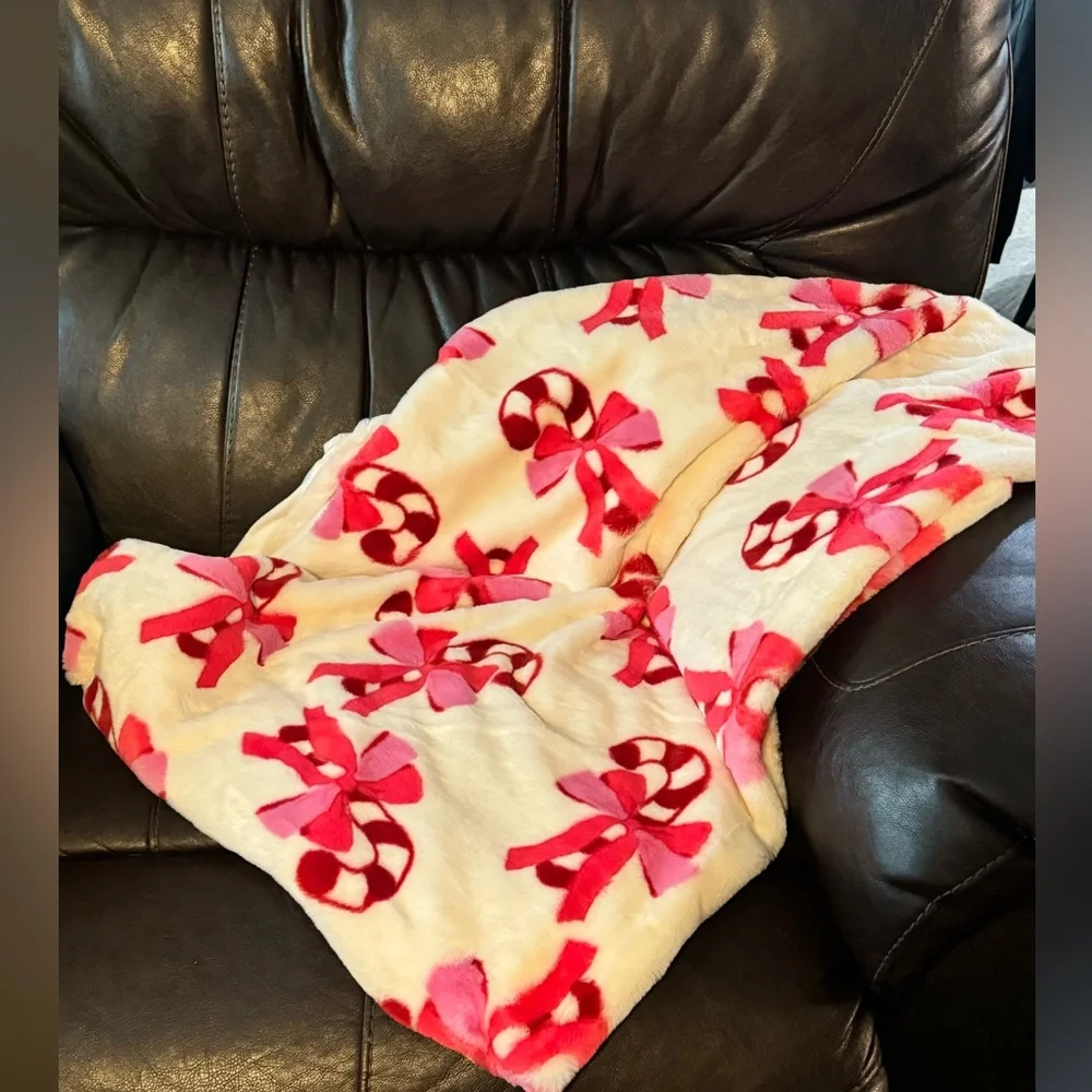 Candy cane bow faux fur Christmas throw blanket